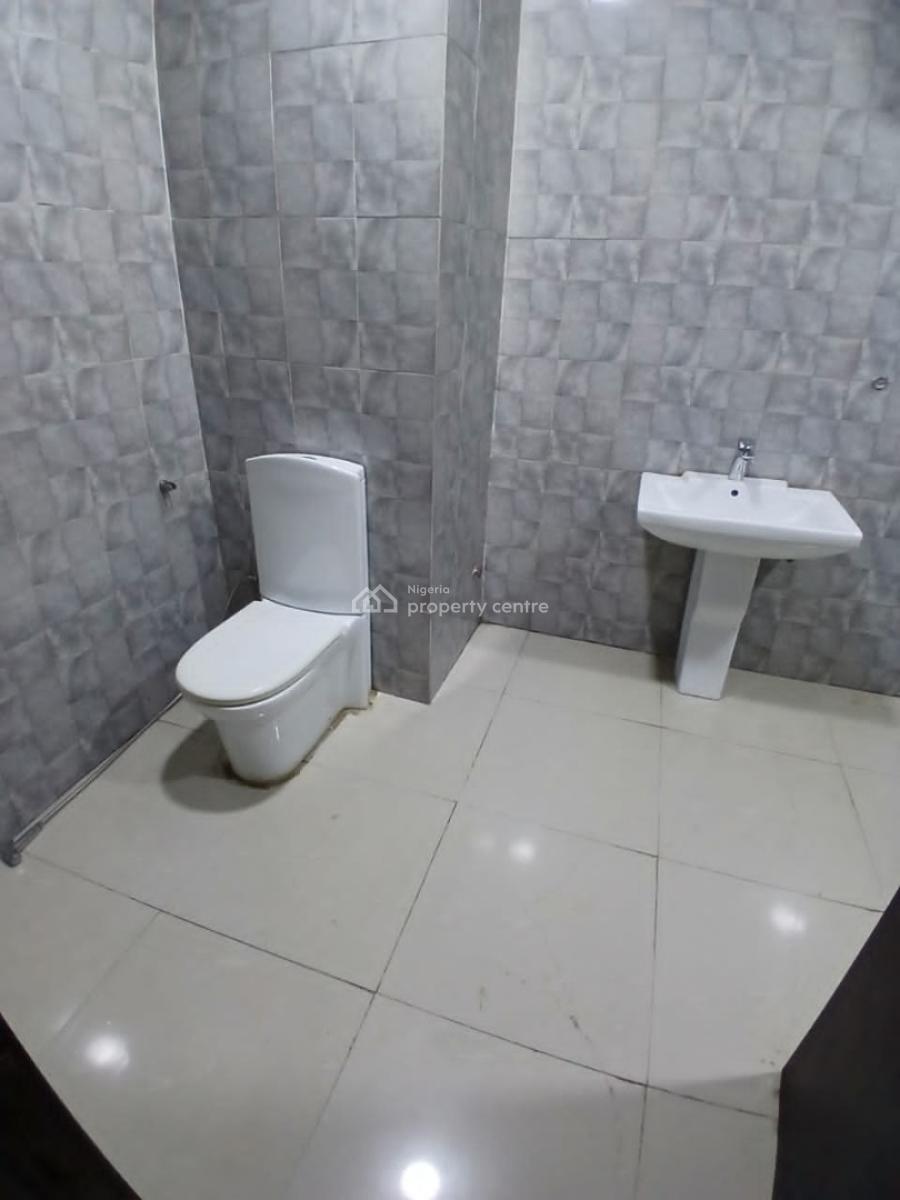 Serviced Waterfront 3 Bedroom Apartment, Off Admiralty Way, Lekki Phase 1, Lekki, Lagos, Flat / Apartment for Rent