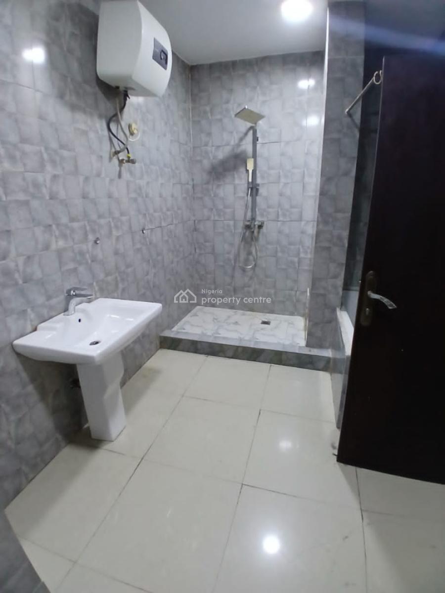 Serviced Waterfront 3 Bedroom Apartment, Off Admiralty Way, Lekki Phase 1, Lekki, Lagos, Flat / Apartment for Rent