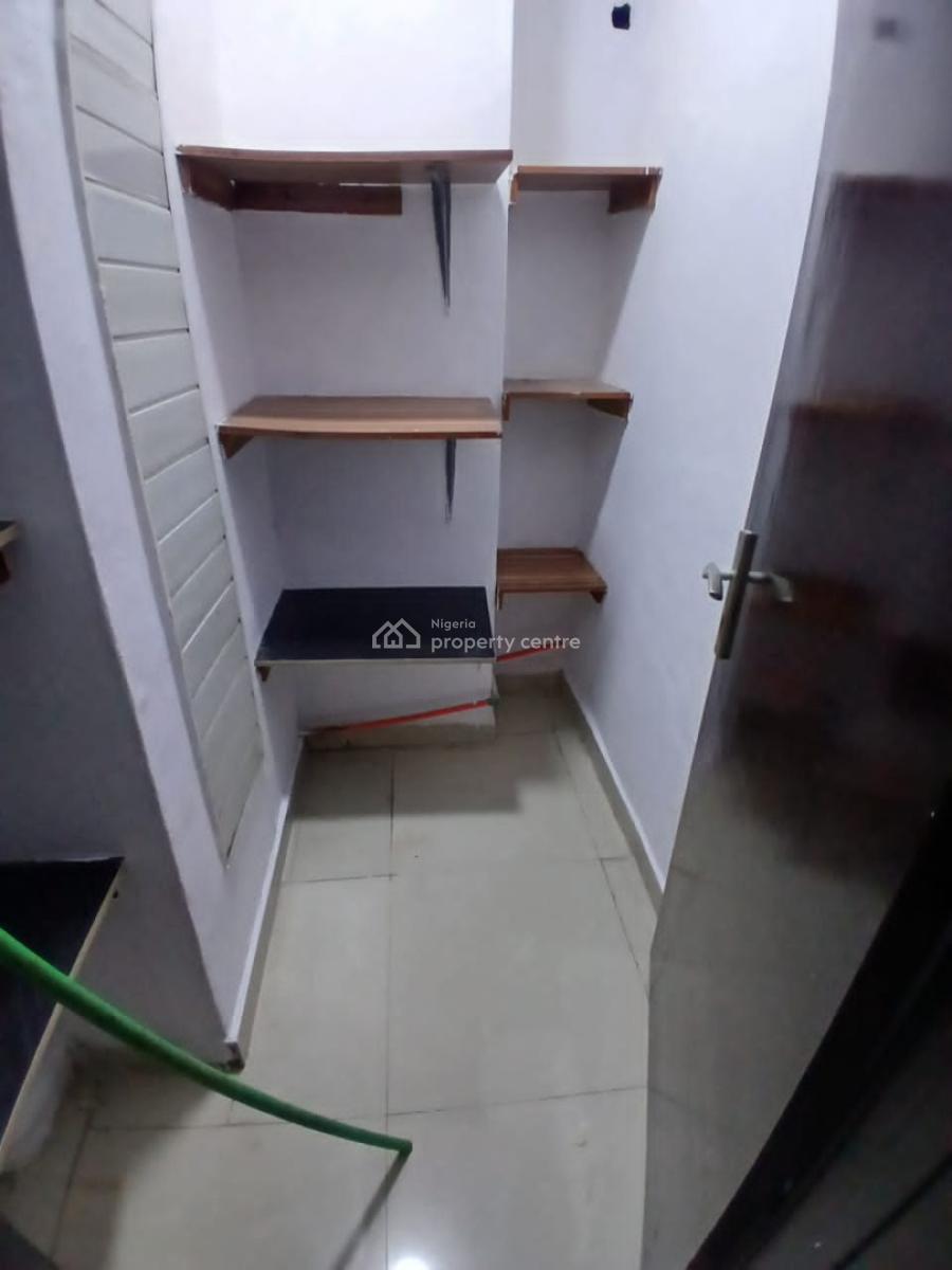 Serviced Waterfront 3 Bedroom Apartment, Off Admiralty Way, Lekki Phase 1, Lekki, Lagos, Flat / Apartment for Rent