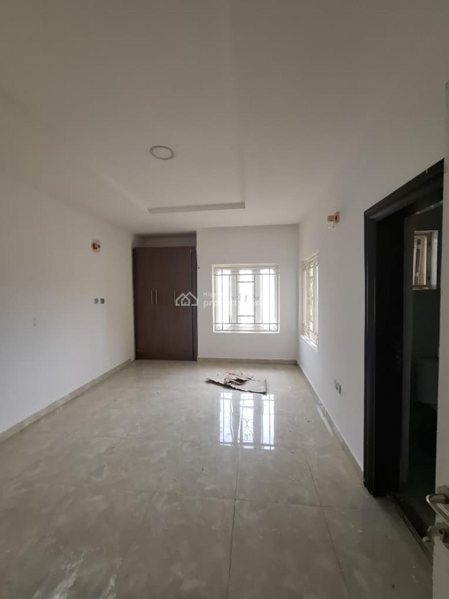 3-bedroom Apartment with Bq -- Spacious & Well-maintained, Guzape District, Abuja, Flat / Apartment for Rent