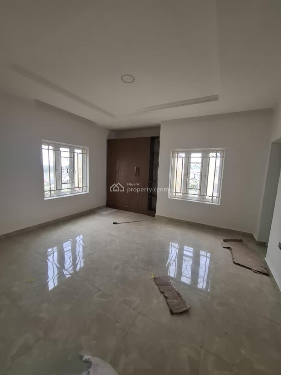 3-bedroom Apartment with Bq -- Spacious & Well-maintained, Guzape District, Abuja, Flat / Apartment for Rent