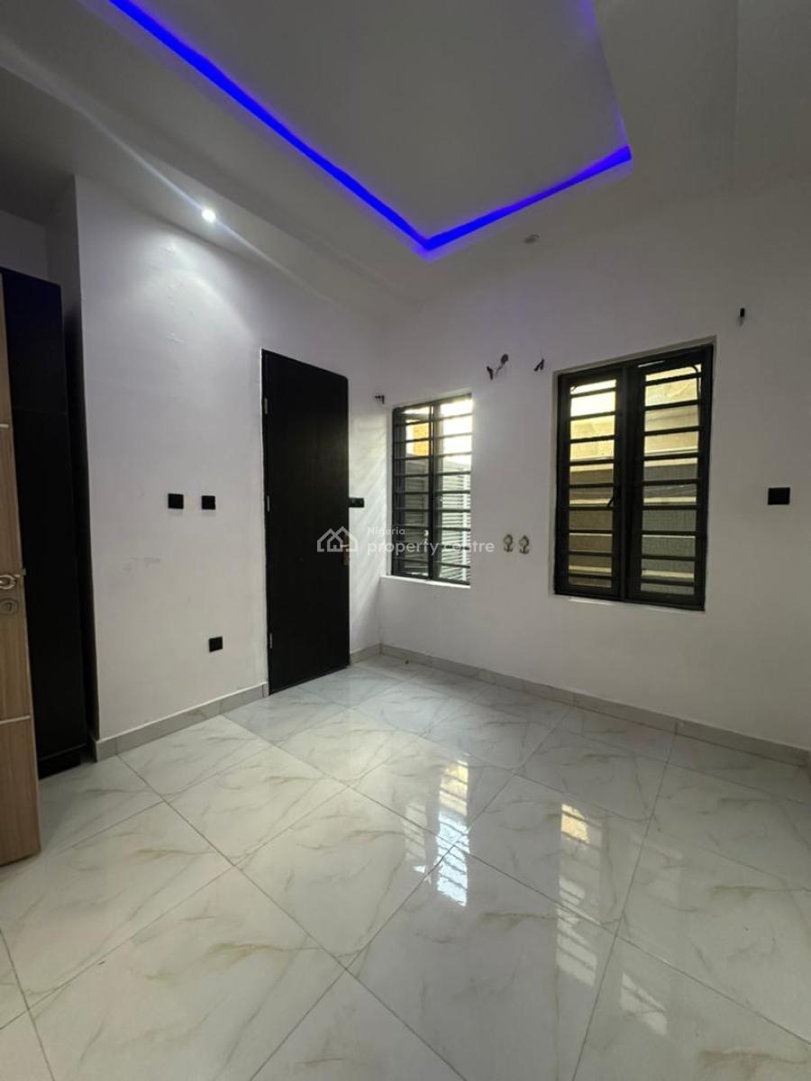 Beautiful 3 Bedroom Apartment, Ologolo, Lekki, Lagos, Flat / Apartment for Rent