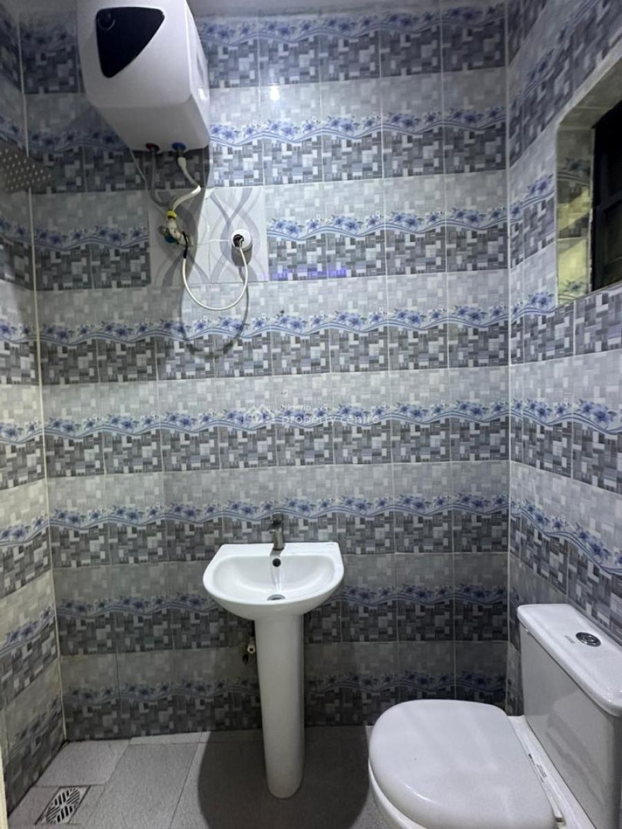 Beautiful 3 Bedroom Apartment, Ologolo, Lekki, Lagos, Flat / Apartment for Rent