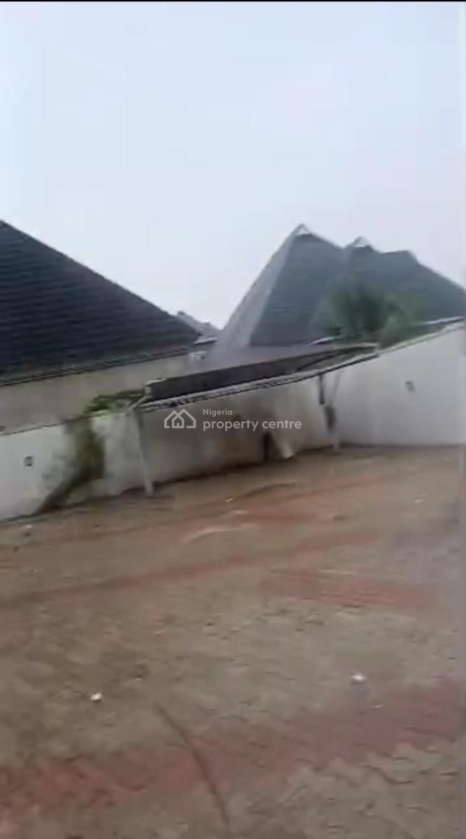 4 Bedroom Duplex, Benin, Oredo, Edo, Block of Flats for Sale