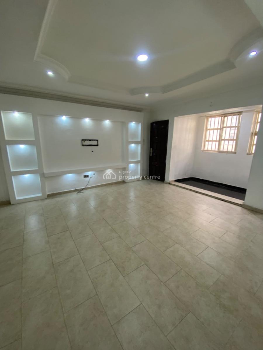 a Self Serviced 3 Bedrooms Flats Upstairs, Gated Estate, Idado Estate, Idado, Lekki, Lagos, Flat / Apartment for Rent