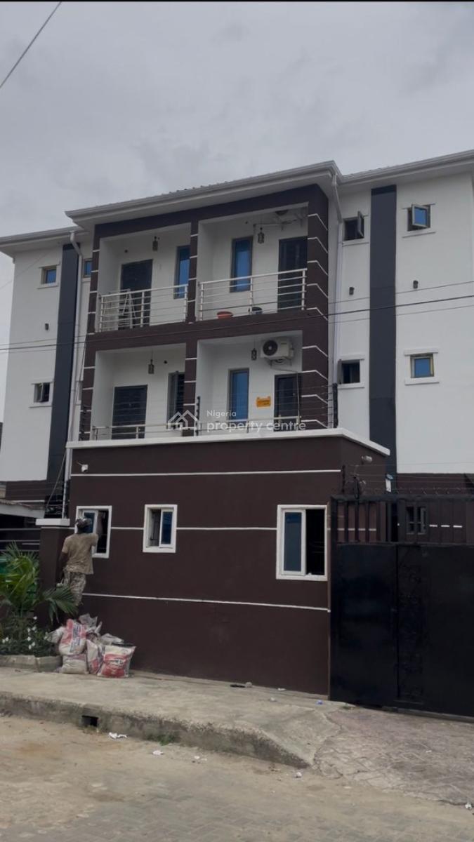 Luxury Apartment, 29 Awofodu Street, Off Pedro Road, Pedro, Gbagada, Lagos, Self Contain (single Rooms) Short Let