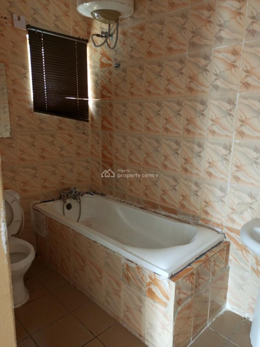 3 Bedroom with Spacious Parlor Secured Estate, Idado, Lekki, Lagos, Flat / Apartment for Rent