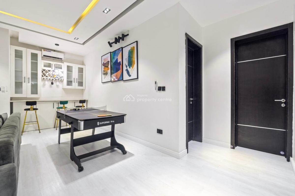 Newly Launched ️3 Bedroom Apartment with Swimming Pool, Ps5 Console, Lekki Phase 1, Lekki, Lagos, Flat / Apartment Short Let