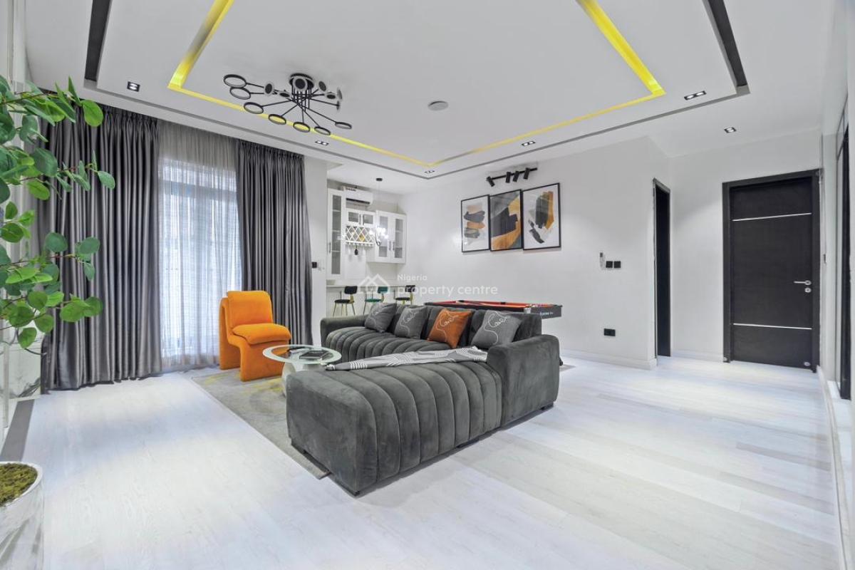 Newly Launched ️3 Bedroom Apartment with Swimming Pool, Ps5 Console, Lekki Phase 1, Lekki, Lagos, Flat / Apartment Short Let