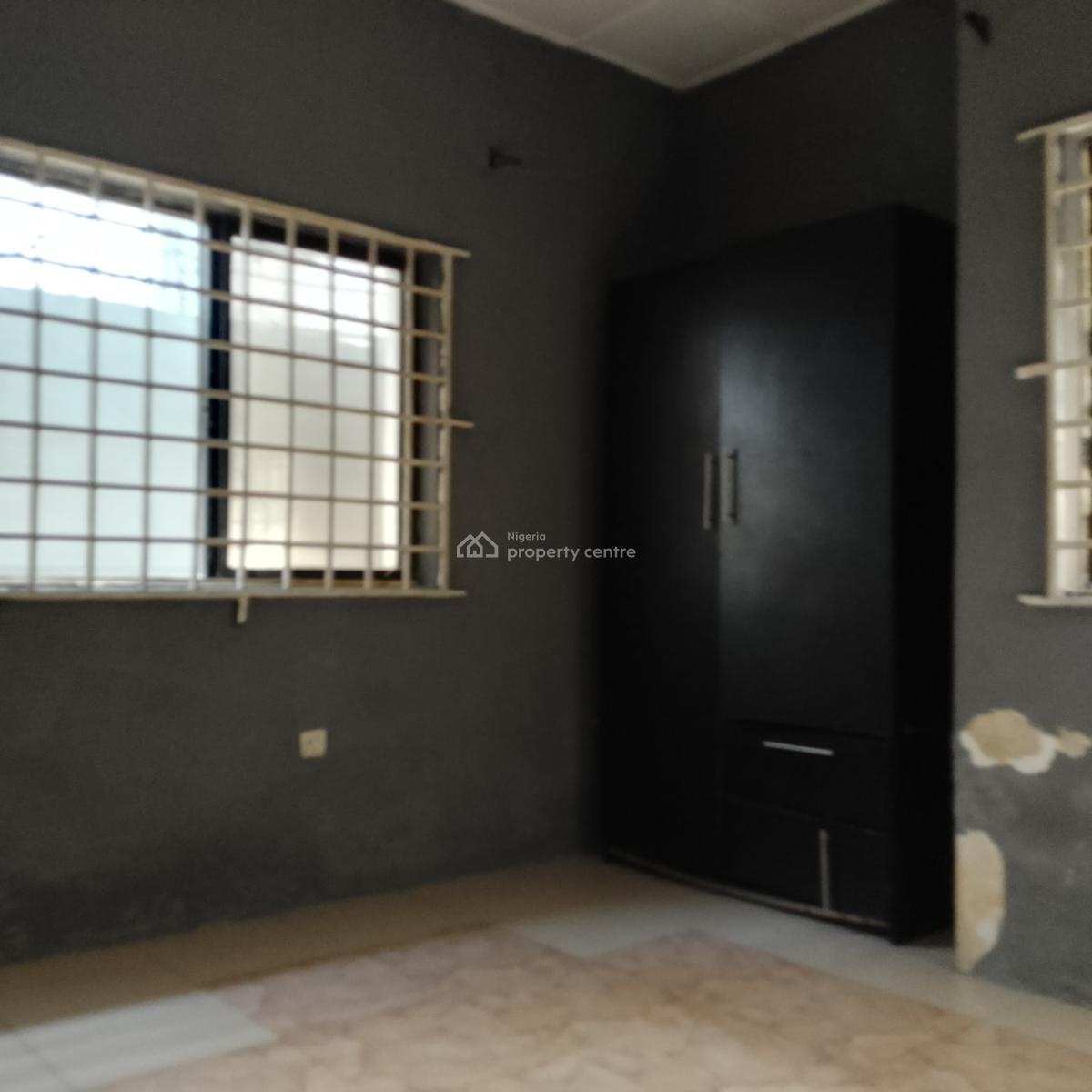 Well Maintained 2 Bedroom Apartment, Ogidan Estate, Sangotedo, Ajah, Lagos, Flat / Apartment for Rent