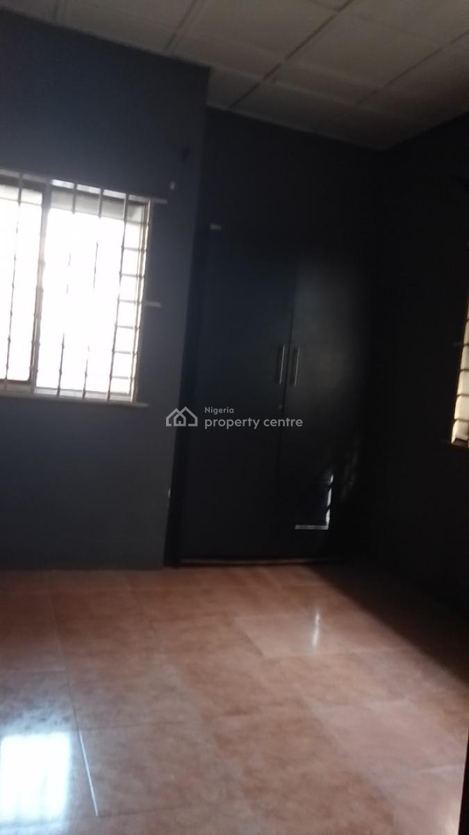 Well Maintained 2 Bedroom Apartment, Ogidan Estate, Sangotedo, Ajah, Lagos, Flat / Apartment for Rent