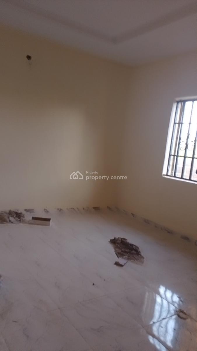 Well Maintained 3 Bedroom Apartment, Ogidan Estate, Sangotedo, Ajah, Lagos, Flat / Apartment for Rent