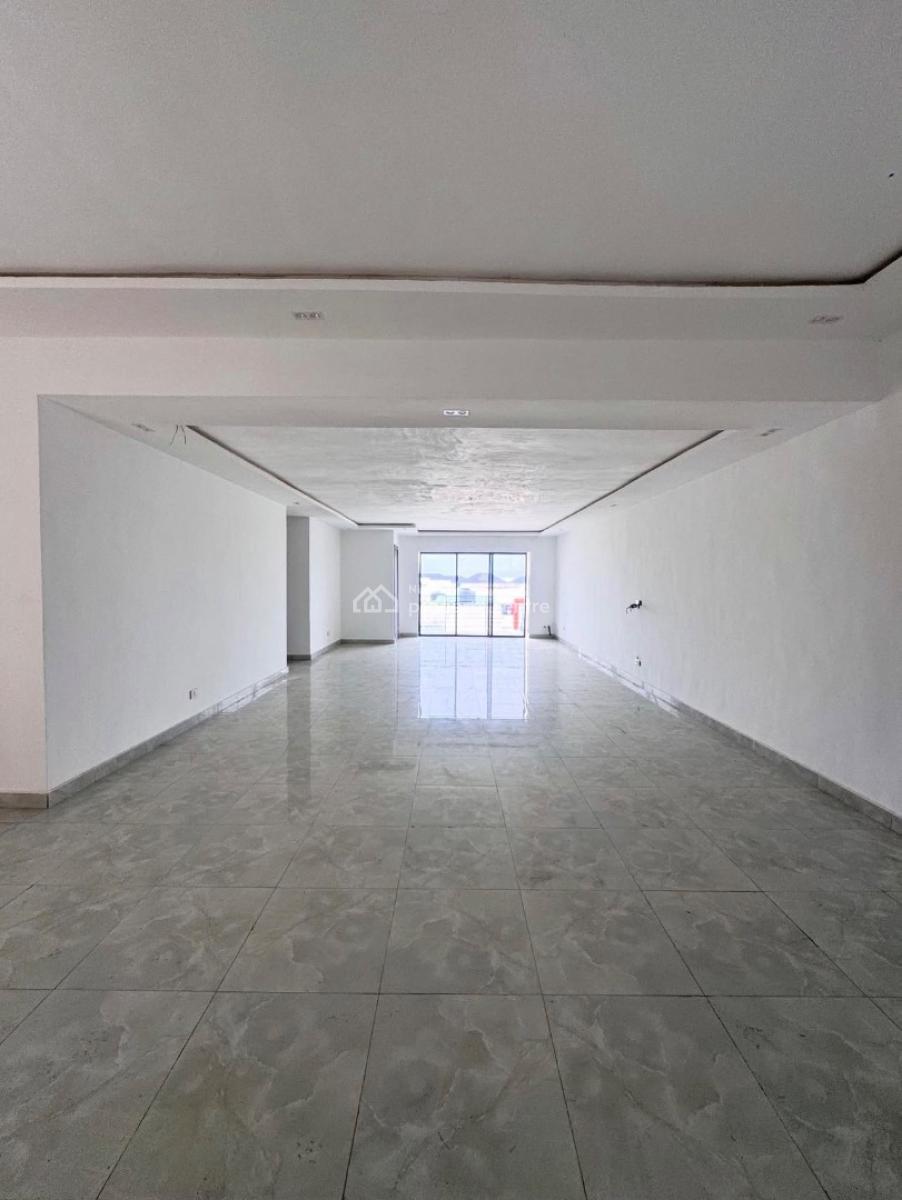 3 Bedroom Lovely and Spacious Apartment, Lekki Phase 1, Lekki, Lagos, Block of Flats for Sale