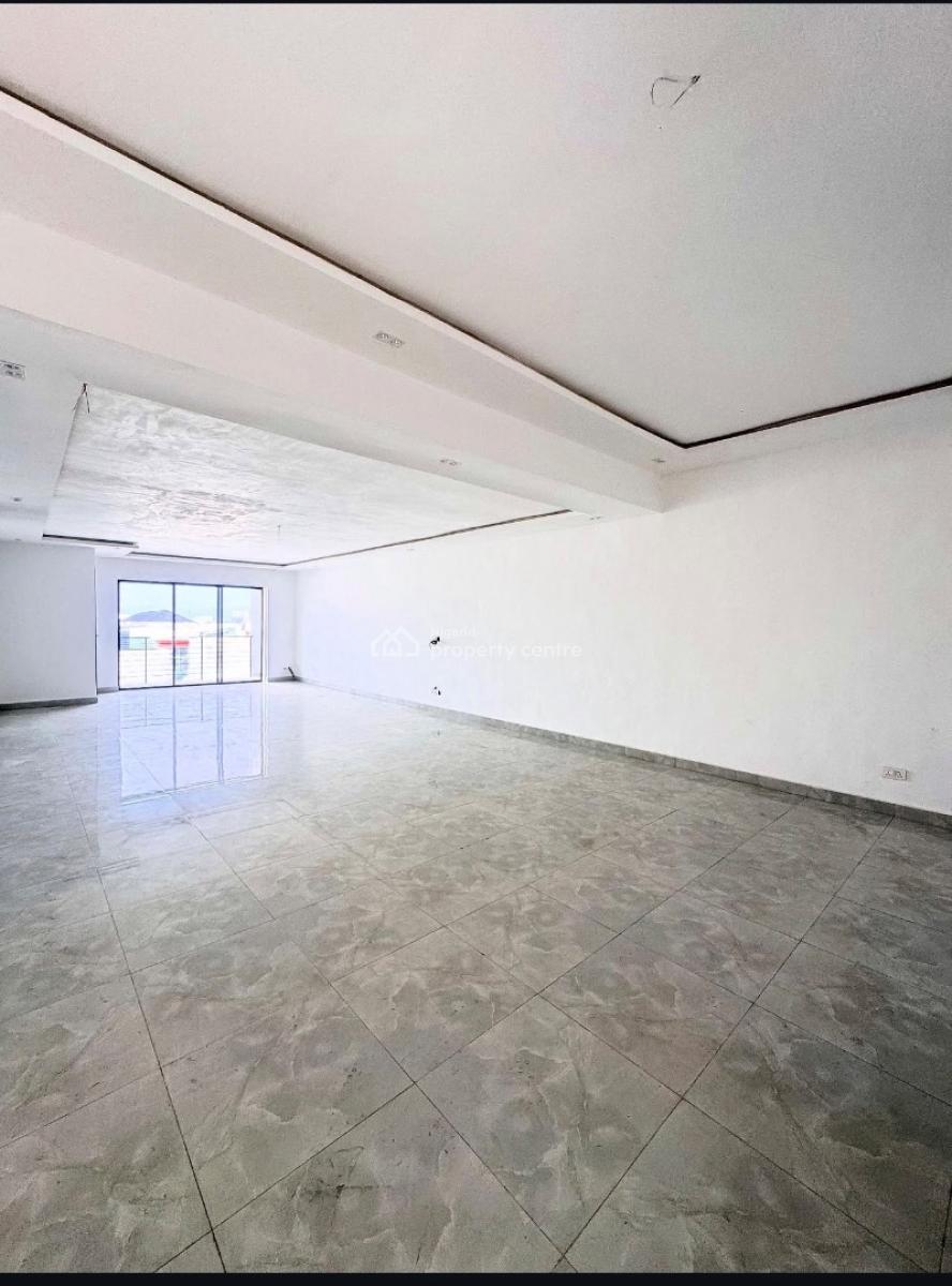 3 Bedroom Lovely and Spacious Apartment, Lekki Phase 1, Lekki, Lagos, Block of Flats for Sale