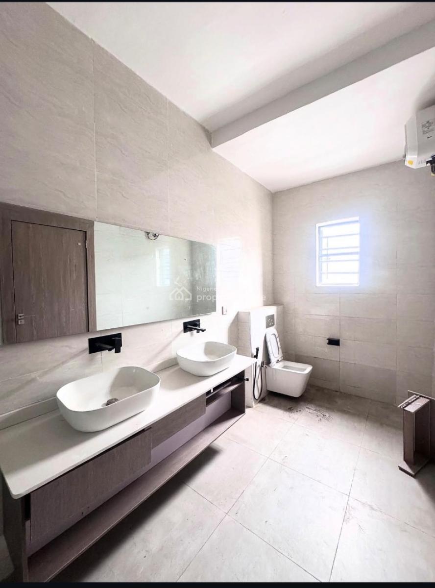 3 Bedroom Lovely and Spacious Apartment, Lekki Phase 1, Lekki, Lagos, Block of Flats for Sale