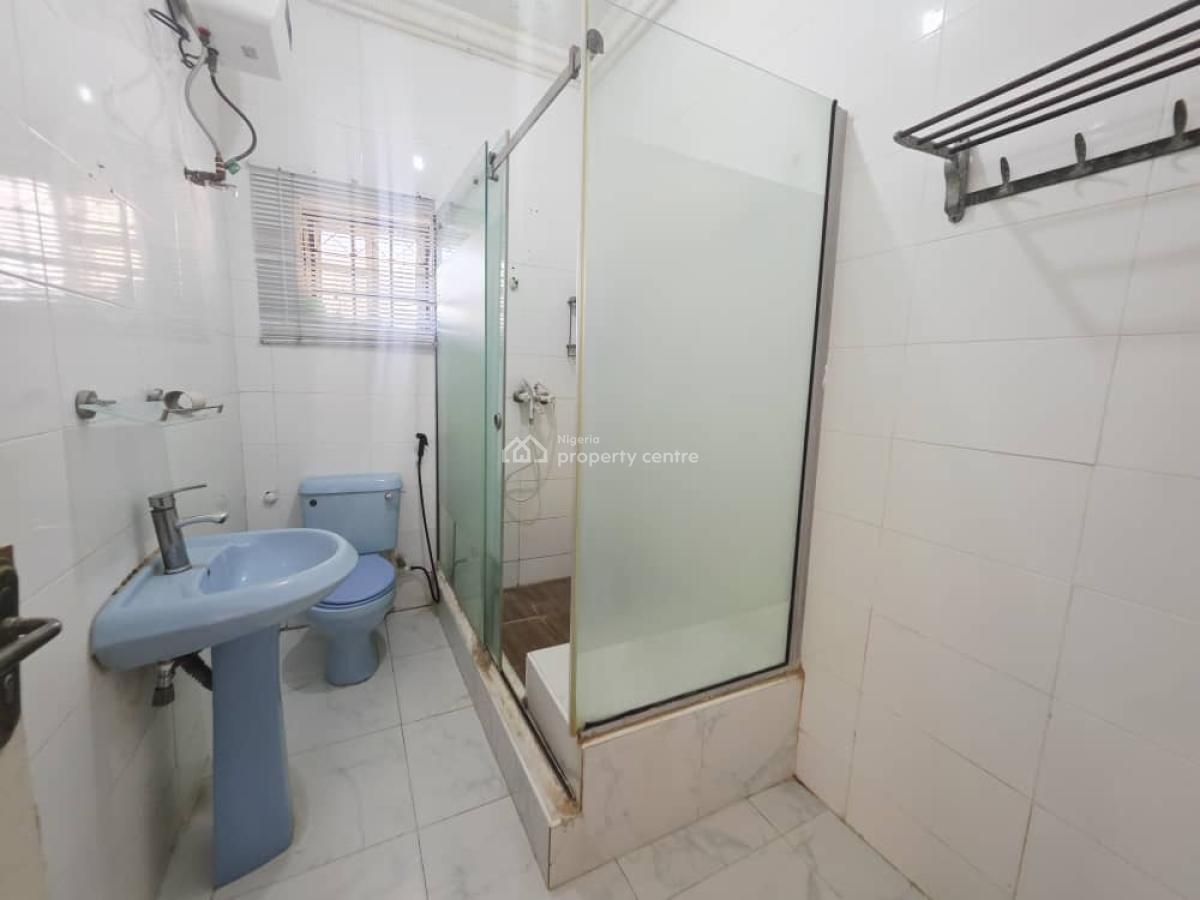 Self Serviced 3 Bedrooms Flat with Bq, Off Admiralty Road, Lekki Phase 1, Lekki, Lagos, Flat / Apartment for Rent