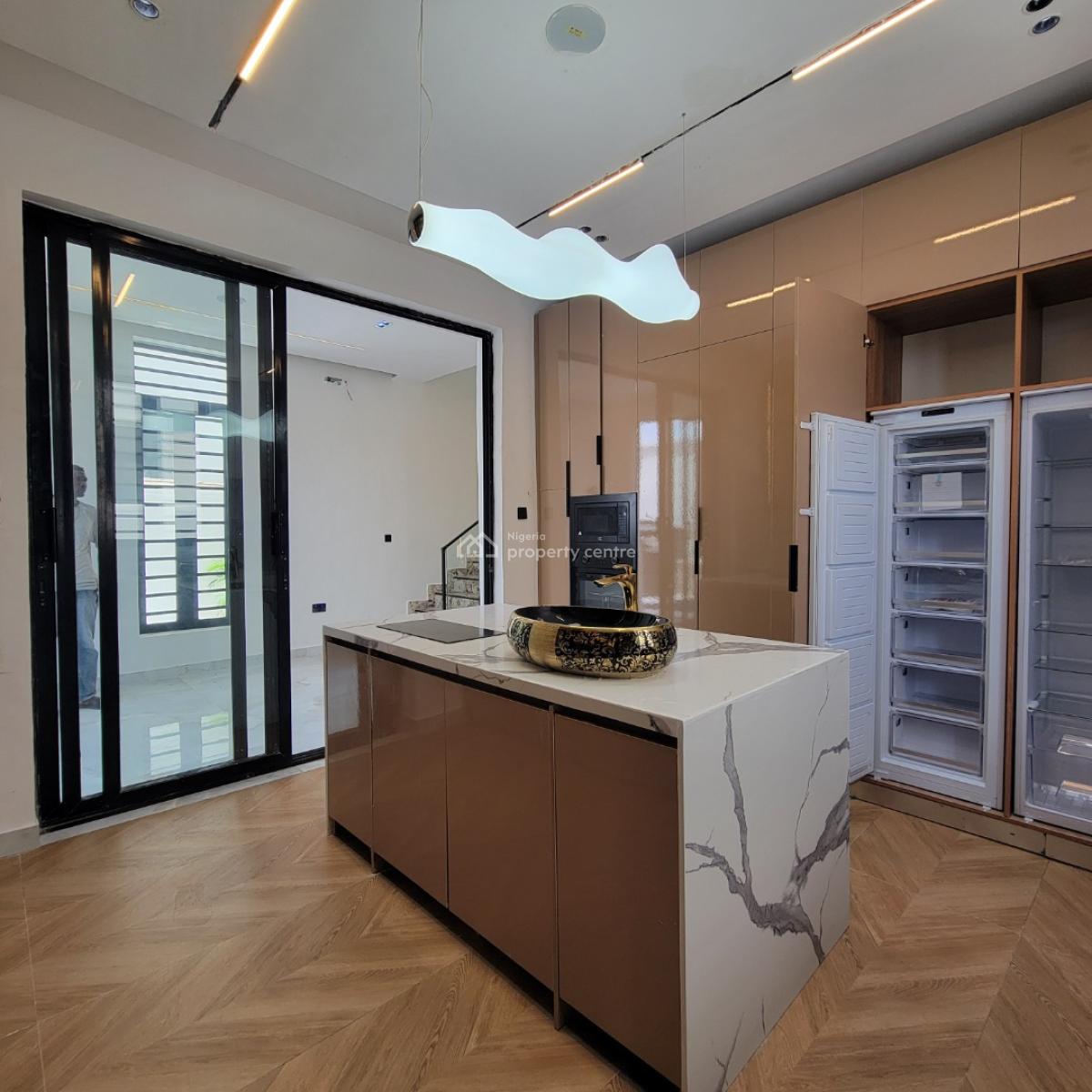 Enormous 5bedroom Duplex with a Bq,pool,cinema, Gym, Located in a Prestigious Estate Close to Commercial Amenities, Lekki Phase 1, Lekki, Lagos, Detached Duplex for Sale