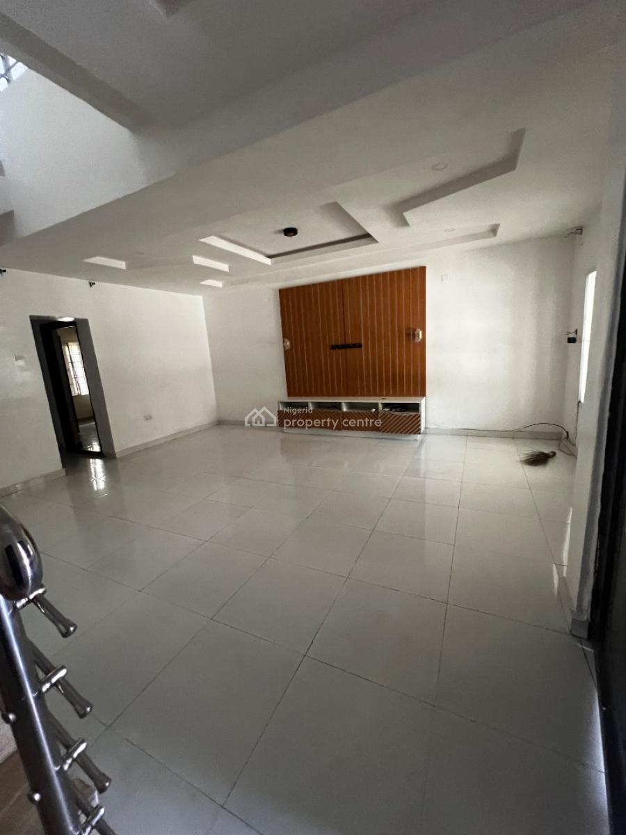 3 Bedroom Terraced Duplex, Lekki Gardens Phase 5, General Paints, Peperroni, Ajah, Lagos, Terraced Duplex for Rent