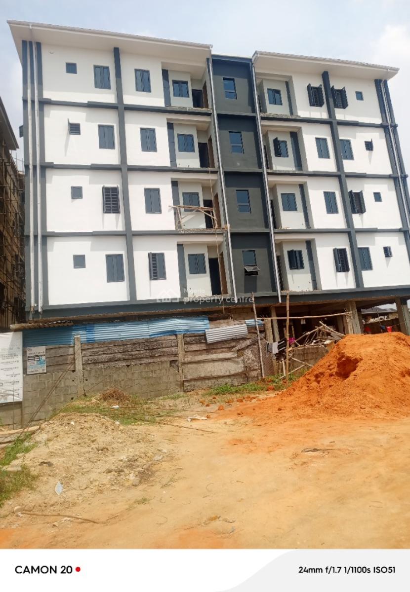 Morden 3 Bedroom Secure Estate, Surulere, Lagos, Flat / Apartment for Sale