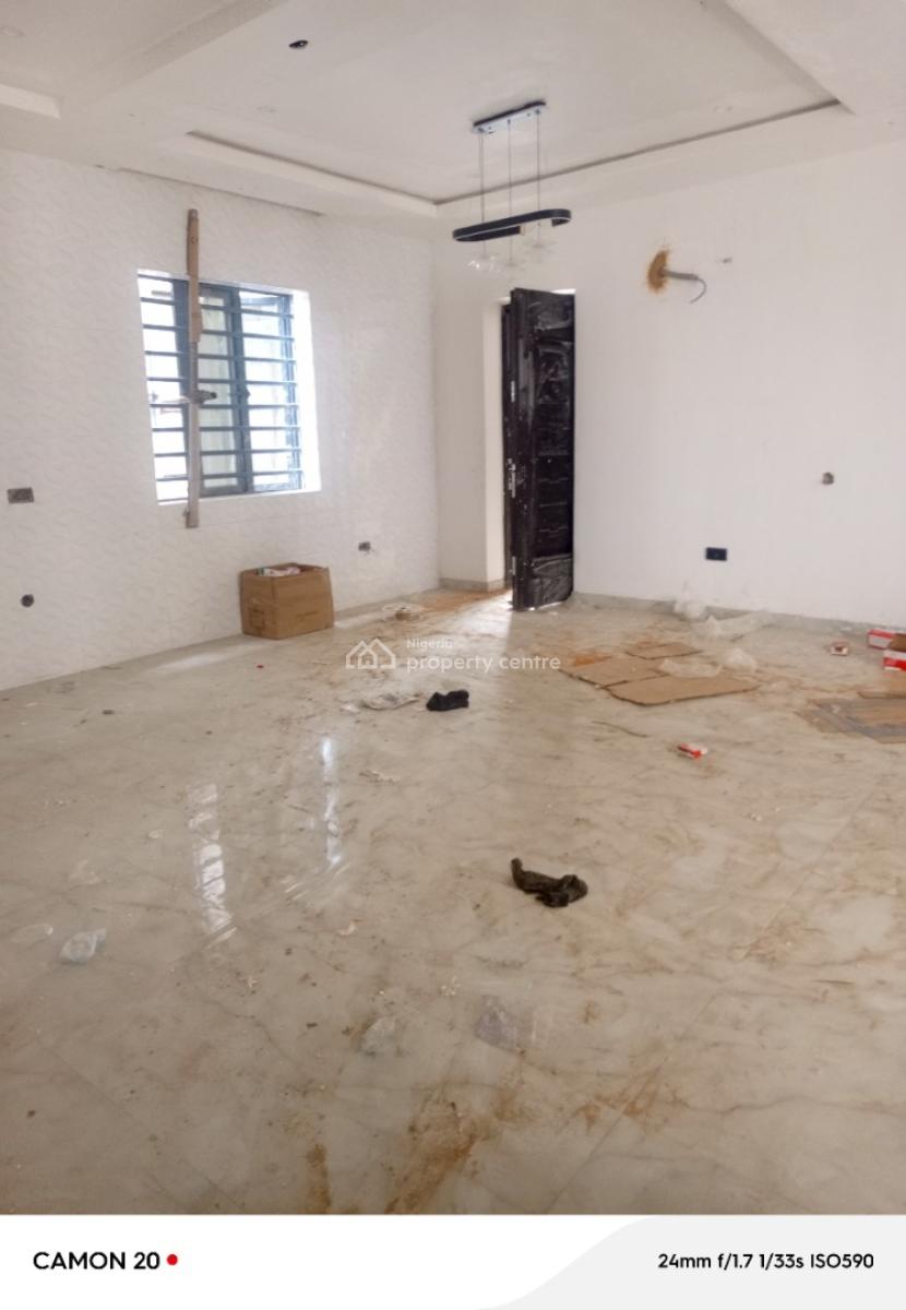 Morden 3 Bedroom Secure Estate, Surulere, Lagos, Flat / Apartment for Sale