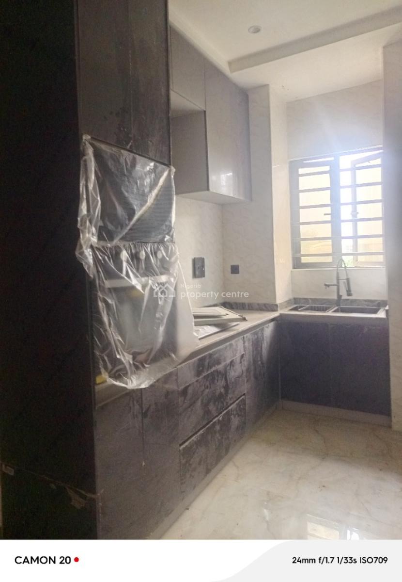 Morden 3 Bedroom Secure Estate, Surulere, Lagos, Flat / Apartment for Sale