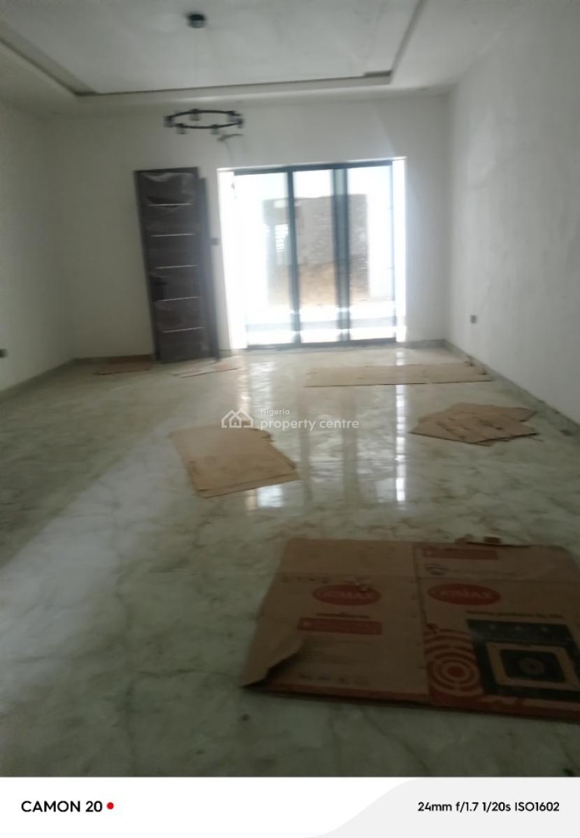 Morden 3 Bedroom Secure Estate, Surulere, Lagos, Flat / Apartment for Sale