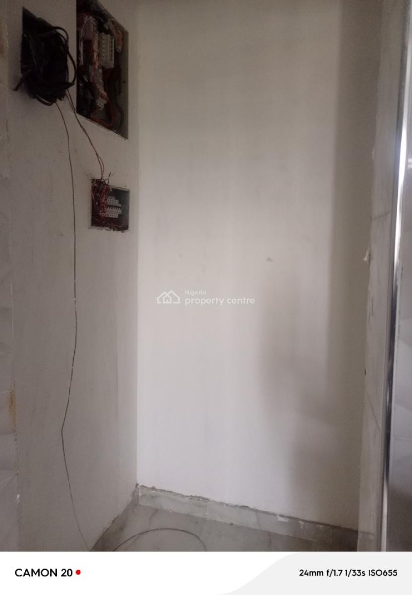 Morden 3 Bedroom Secure Estate, Surulere, Lagos, Flat / Apartment for Sale