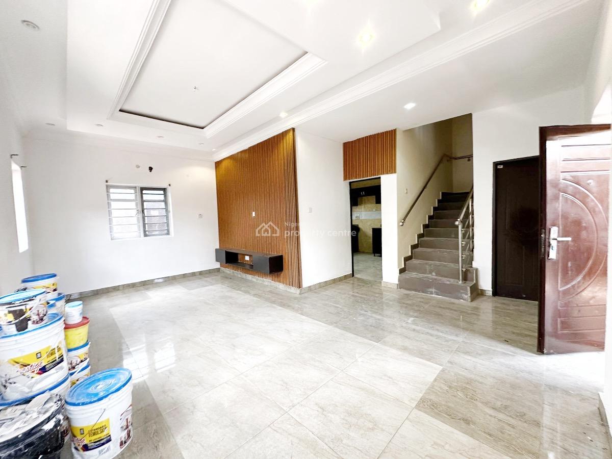 a Well Maintained Spacious 3 Bedroom Terrace Duplex, Omole Phase 2, Ikeja, Lagos, Terraced Duplex for Rent