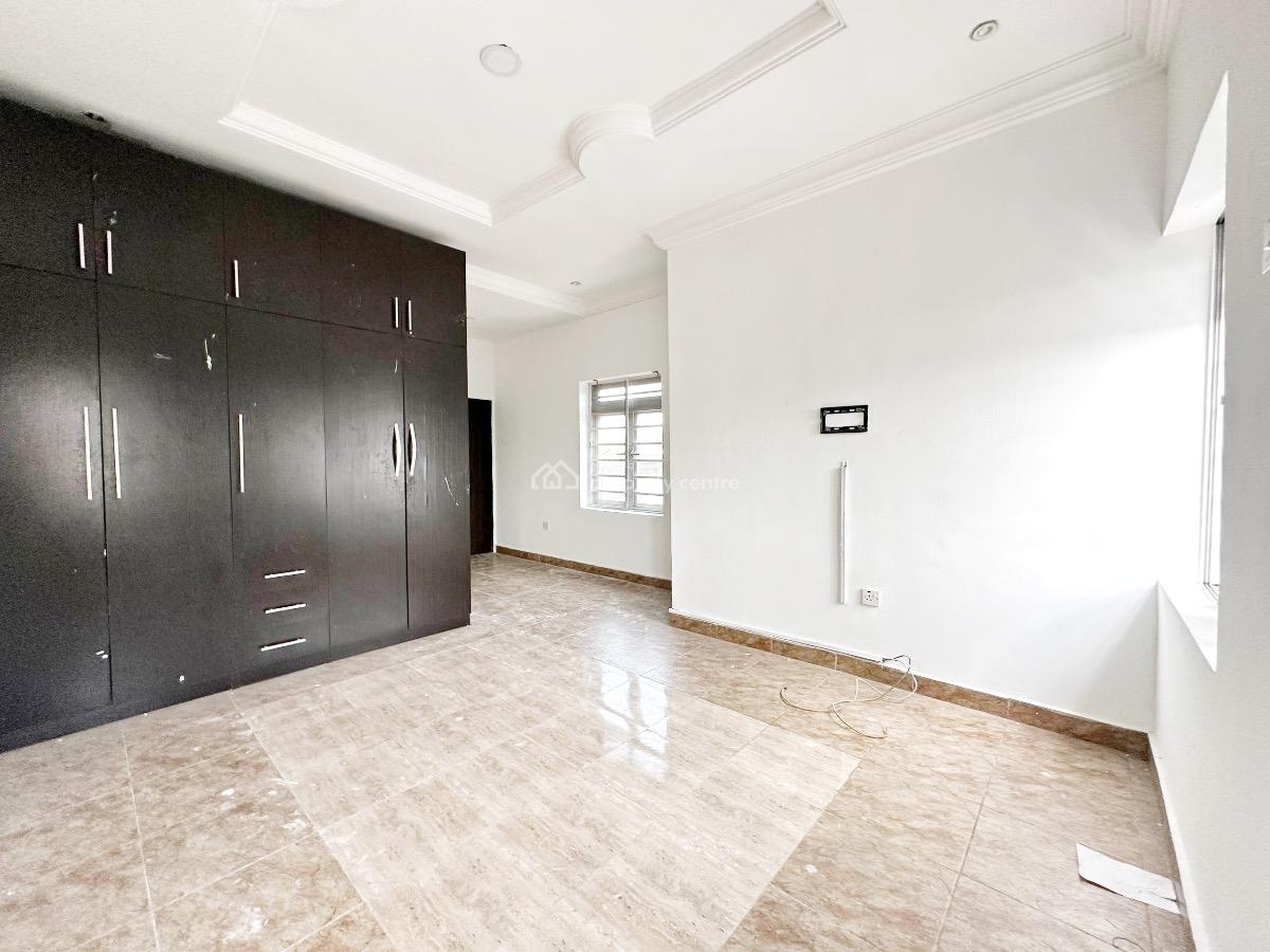 a Well Maintained Spacious 3 Bedroom Terrace Duplex, Omole Phase 2, Ikeja, Lagos, Terraced Duplex for Rent