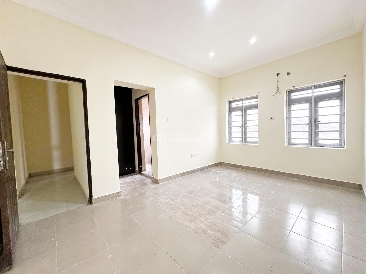 a Well Maintained Spacious 3 Bedroom Terrace Duplex, Omole Phase 2, Ikeja, Lagos, Terraced Duplex for Rent