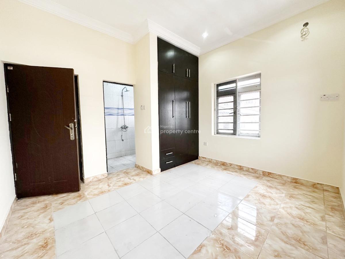 a Well Maintained Spacious 3 Bedroom Terrace Duplex, Omole Phase 2, Ikeja, Lagos, Terraced Duplex for Rent