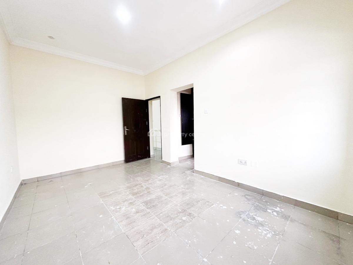 a Well Maintained Spacious 3 Bedroom Terrace Duplex, Omole Phase 2, Ikeja, Lagos, Terraced Duplex for Rent