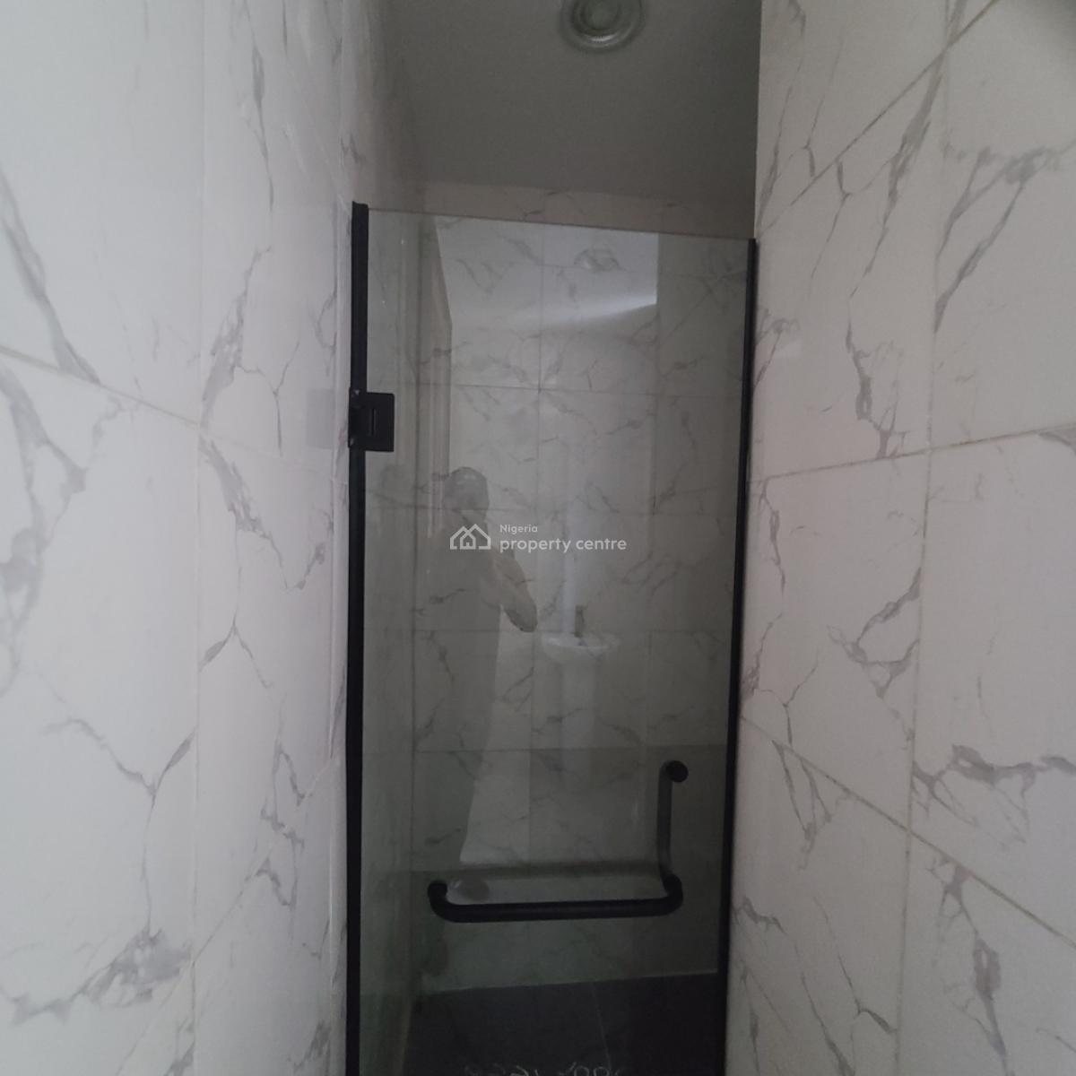 1 Bedroom Apartment, Freedom Way, Lekki, Lagos, Mini Flat (room and Parlour) for Sale