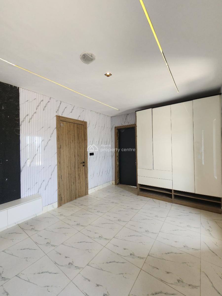 Luxury 2 Bedroom Apartment with Gym, Pool, Elevator, Lekki Phase 1, Lekki, Lagos, Flat / Apartment for Sale