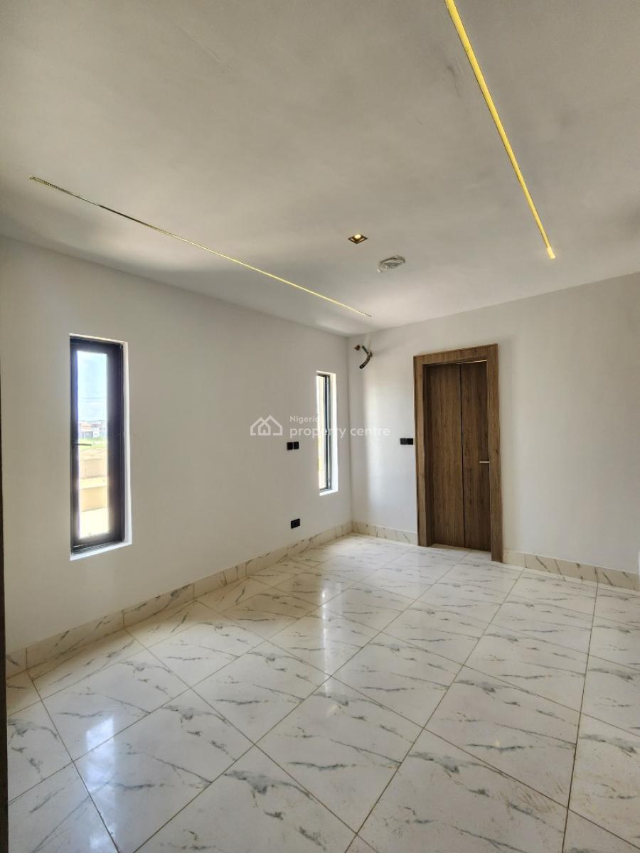 Luxury 2 Bedroom Apartment with Gym, Pool, Elevator, Lekki Phase 1, Lekki, Lagos, Flat / Apartment for Sale