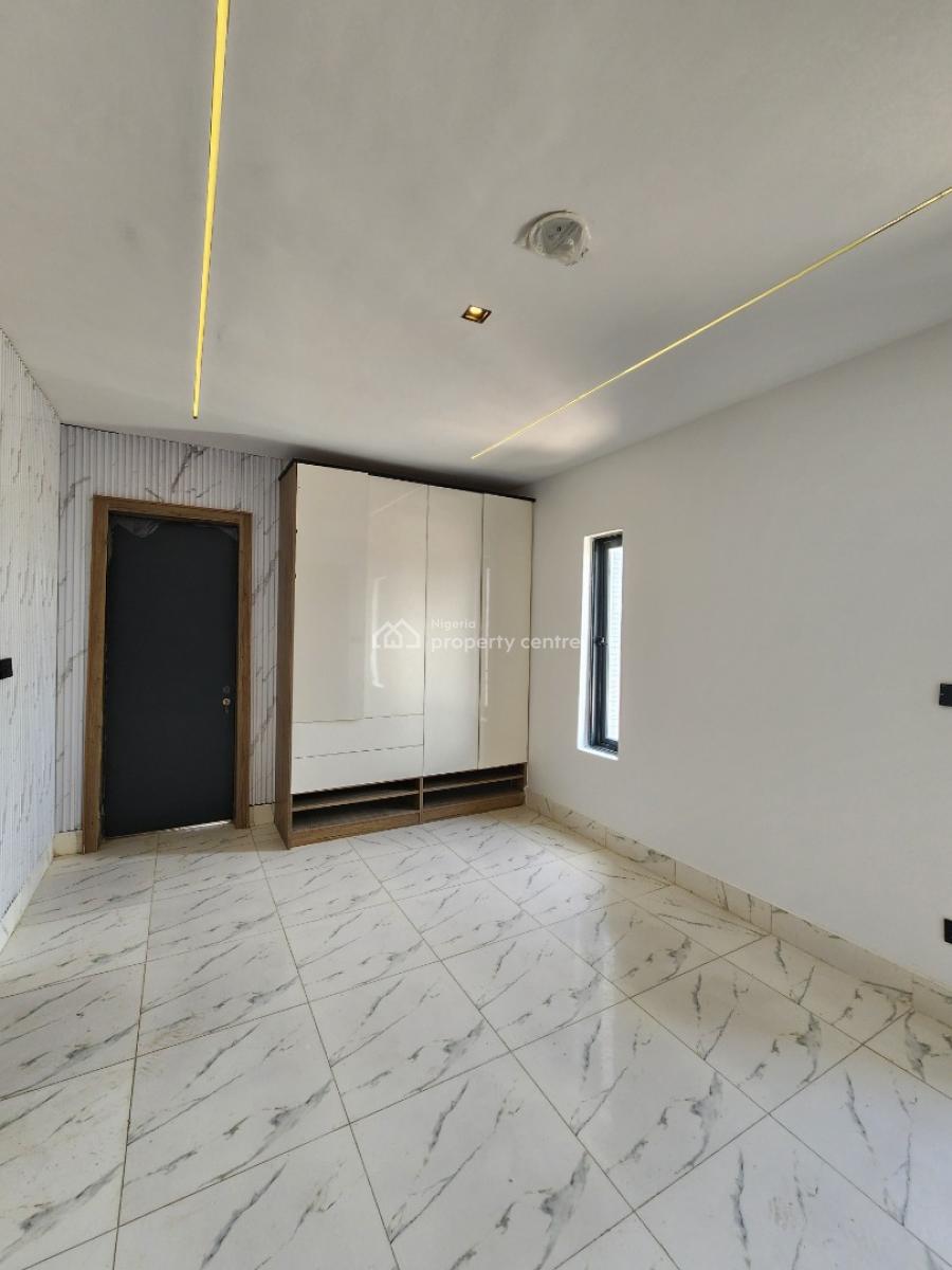 Luxury 2 Bedroom Apartment with Gym, Pool, Elevator, Lekki Phase 1, Lekki, Lagos, Flat / Apartment for Sale