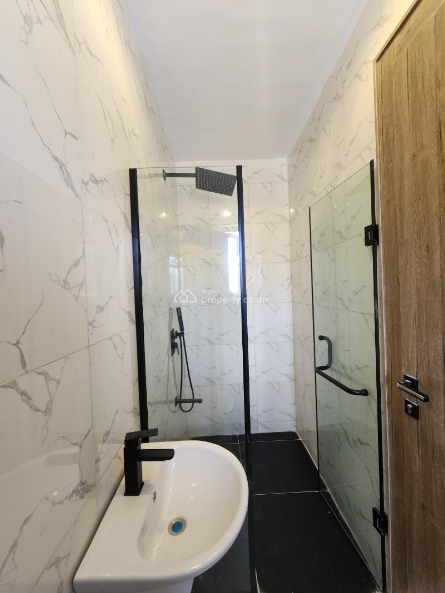 Luxury 2 Bedroom Apartment with Gym, Pool, Elevator, Lekki Phase 1, Lekki, Lagos, Flat / Apartment for Sale