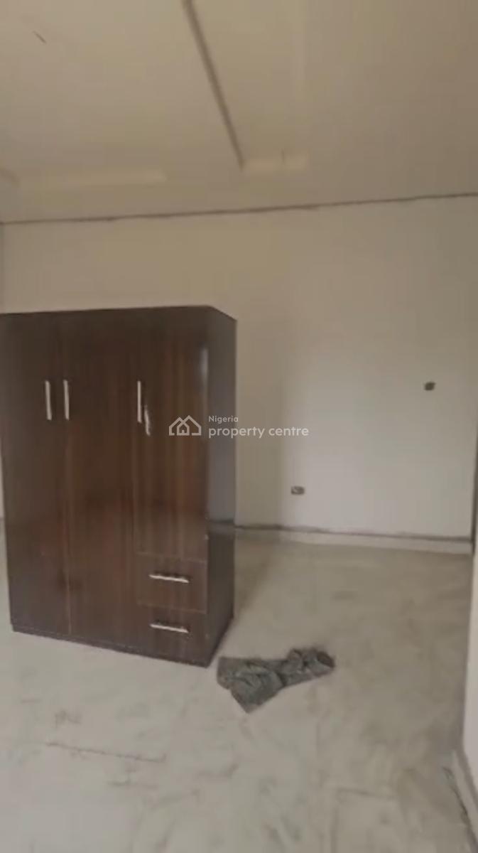 Serviced 2 Bedroom Flat, Estate Close to Dunamis Headquarters, Lugbe District, Abuja, Flat / Apartment for Rent