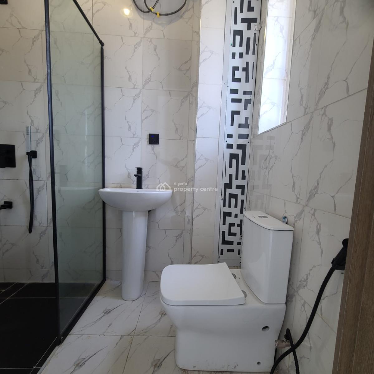 2 Bedroom Apartment, Freedom Way, Lekki, Lagos, Flat / Apartment for Sale