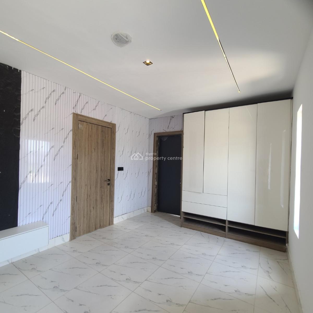 2 Bedroom Apartment, Freedom Way, Lekki, Lagos, Flat / Apartment for Sale