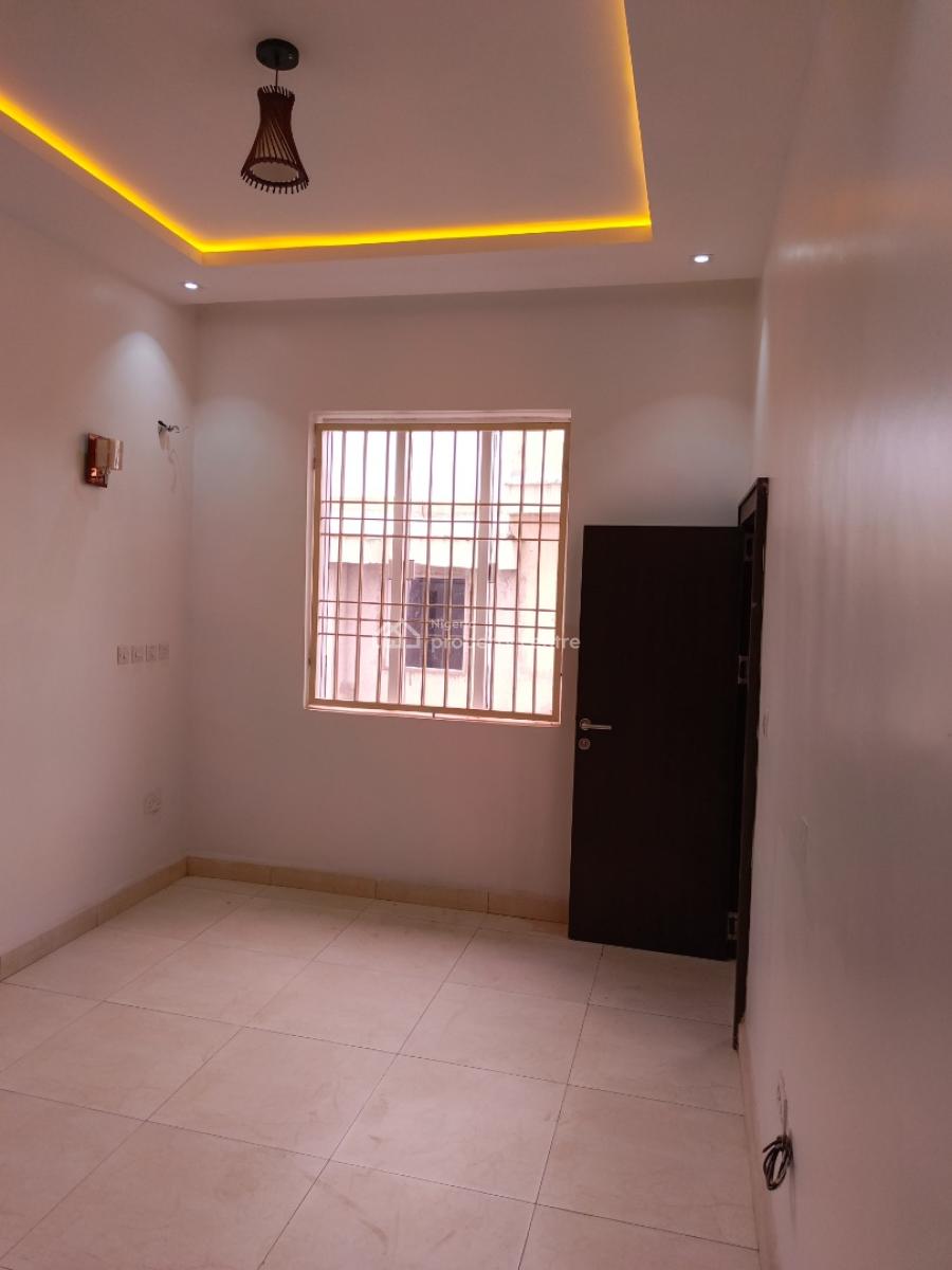 Clean Brand New 3 Bedroom Terrace Duplex with Bq, Comes with Gas Cooke, 3rd Avenue, Gwarinpa, Abuja, Semi-detached Duplex for Rent