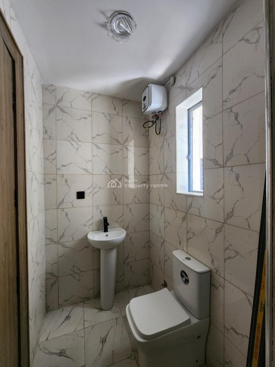 Luxury 1 Bedroom Apartment with Gym, Pool, Elevator, Lekki Phase 1, Lekki, Lagos, Flat / Apartment for Sale