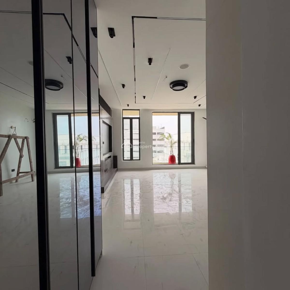 5 Bedroom with C of O, Lekki Phase 1, Lekki, Lagos, Terraced Duplex for Sale