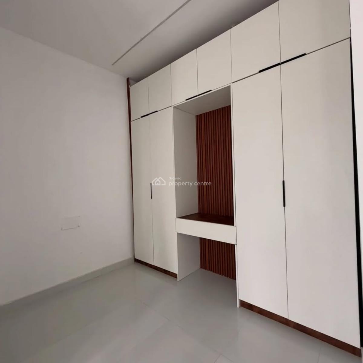 5 Bedroom with C of O, Lekki Phase 1, Lekki, Lagos, Terraced Duplex for Sale