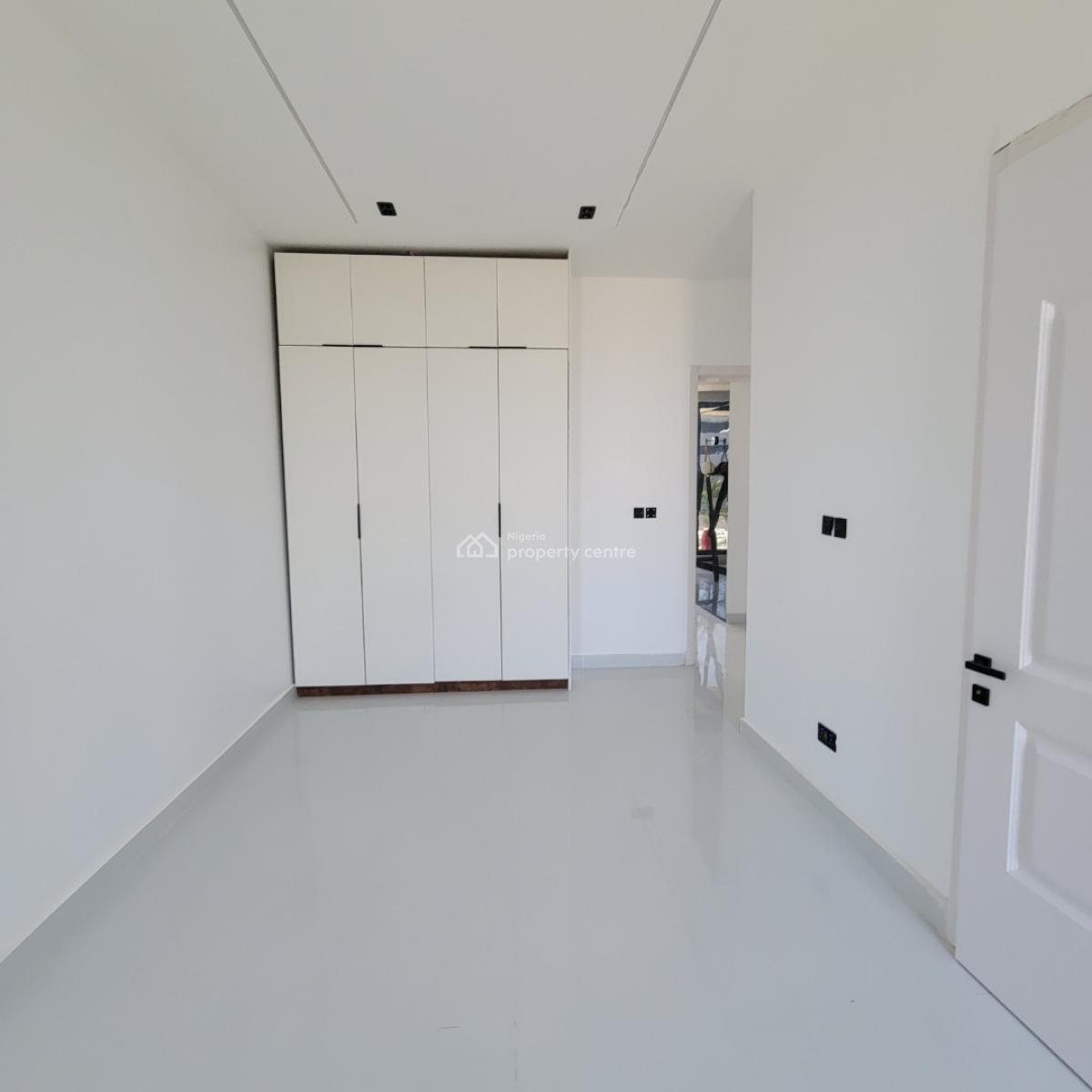 Aesthetically Pleasing 5bedroom Terrace Duplex with a Bq, Lekki Phase 1, Lekki, Lagos, Terraced Duplex for Sale