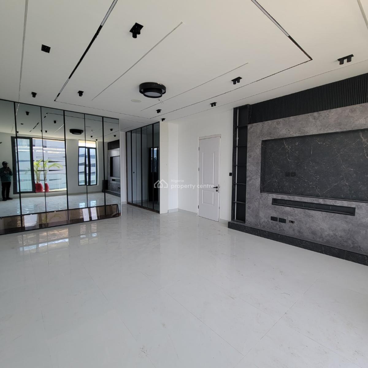 Aesthetically Pleasing 5bedroom Terrace Duplex with a Bq, Lekki Phase 1, Lekki, Lagos, Terraced Duplex for Sale