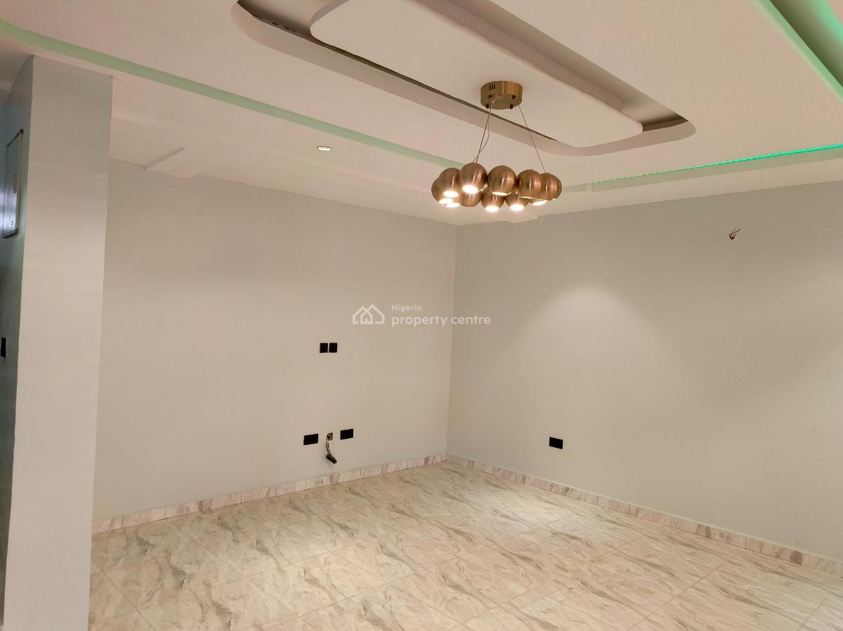 Tastefully Finished 3 Bedroom Terrace Duplex with 1 Room Bq., 3rd Avenue Gwarinpa, Gwarinpa, Abuja, Semi-detached Duplex for Rent