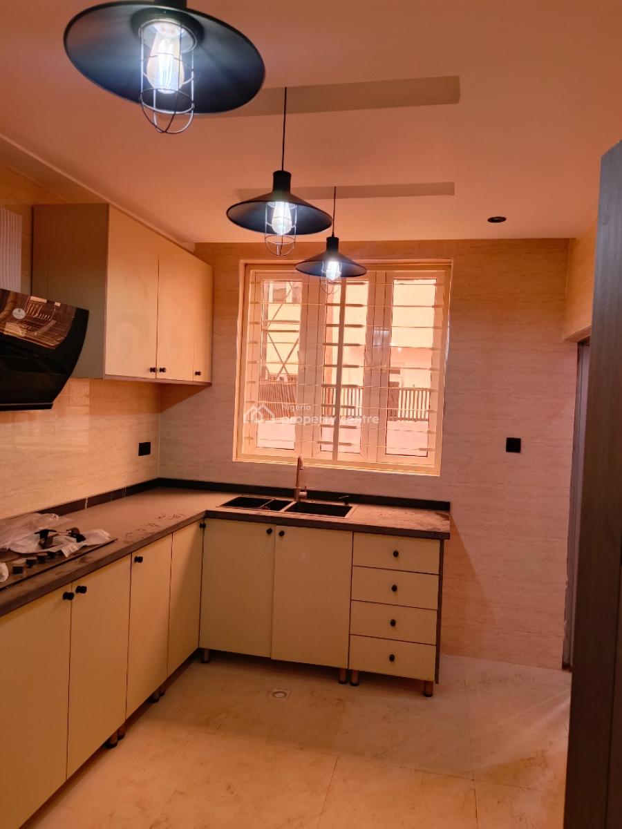 Tastefully Finished 3 Bedroom Terrace Duplex with 1 Room Bq., 3rd Avenue Gwarinpa, Gwarinpa, Abuja, Semi-detached Duplex for Rent