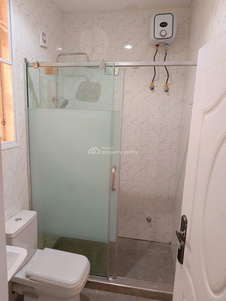 Tastefully Finished 3 Bedroom Terrace Duplex with 1 Room Bq., 3rd Avenue Gwarinpa, Gwarinpa, Abuja, Semi-detached Duplex for Rent