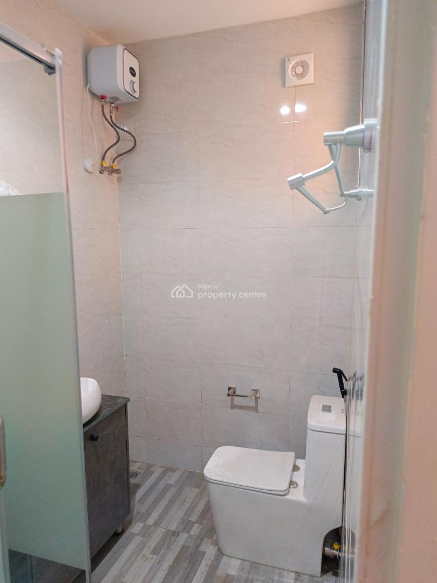 Tastefully Finished 3 Bedroom Terrace Duplex with 1 Room Bq., 3rd Avenue Gwarinpa, Gwarinpa, Abuja, Semi-detached Duplex for Rent